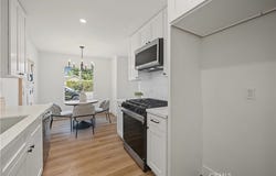 700 W La Veta Avenue, Orange, CA 92868