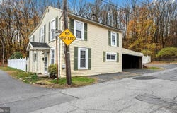 901 FAIRVIEW Street, POTTSVILLE, PA 17901