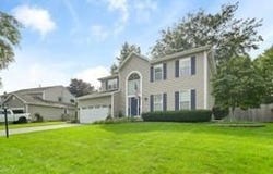 28 Hampton Street, Cary, IL 60013