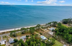 1905 Highway 98 W, Carrabelle, FL 32322