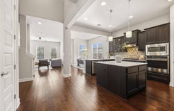 916 Isaias Dr, Leander, TX 78641