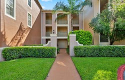 11750 SAINT ANDREWS Place 208, Wellington, FL 33414