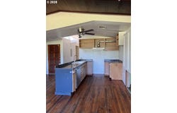 804 EVERGREEN Dr, Tillamook, OR 97141