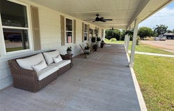 100 E 1st Street, Wellston, OK 74881