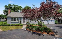 23 Aylesbury Circle, Madison, CT 06443