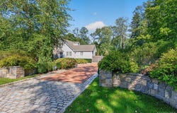 25 Old Northport Road, Huntington, NY 11743