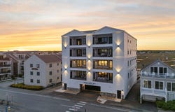 465 Ocean Boulevard, Hampton, NH 03842