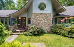 935 Whites Lake Boulevard, Saluda, NC 28773