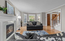 918 E KRAMER Lane, APPLETON, WI 54915
