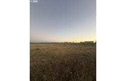 W Nesbitt St, Goldendale, WA 98620