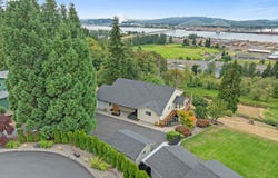 29260 HARBOR VIEW Dr, Rainier, OR 97048