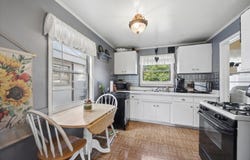 3922 Elm Avenue, Brookfield, IL 60513