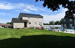 583 Whetstone Hill Rd, Somerset, MA 02726