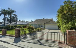 822 Salisbury Road, La Canada Flintridge, CA 91011