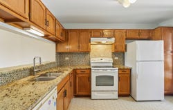 373 GOSHAWK Lane, Deerfield, IL 60015
