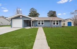 254 Pine Ridge Drive, Waveland, MS 39576