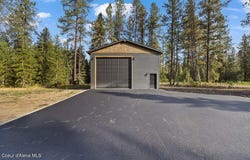 2663 W Seasons Rd, Athol, ID 83801