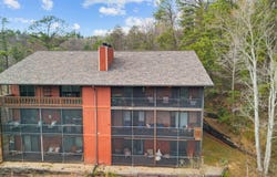 429 Deer Path Lane, Gatlinburg, TN 37738