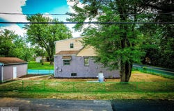 2191 DUNKSFERRY Road, BENSALEM, PA 19020