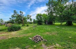 309 E Clay Street, Pleasant Hill, IL 62366
