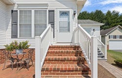 126 CHAVIS Ave, Lexington, VA 24450