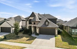 1220 Thrasher Drive, Little Elm, TX 75068