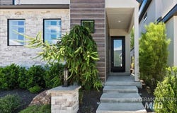 727 E Brooktrail Ln, Eagle, ID 83616