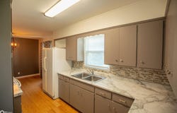 1502 E Oak Street, Algona, IA 50511