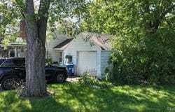 1220 Belsay, Burton, MI 48509