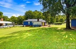 2118 Lampglow Court, Gastonia, NC 28056