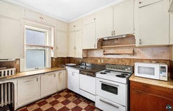 4401 Gilliat St, Duluth, MN 55804