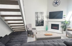 1120 Sandi, Costa Mesa, CA 92627