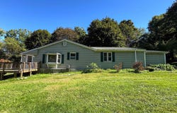 2 North Street, Bennington, VT 05257