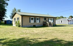 20 Willow Street, Calais, ME 04619