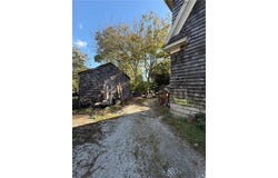 536 W Main Road, Little Compton, RI 02837