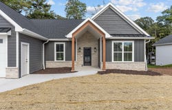 3211 ECLIPSE Drive, GREEN BAY, WI 54311