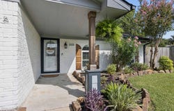 2418 Lufkin Ln, Deer Park, TX 77536
