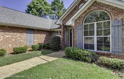 221 Bedford Drive, Brandon, MS 39047