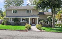 30 Laurel Dr, Wayne Twp., NJ 07470-4449