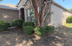 10613 Lansdowne Lane, Rowlett, TX 75089