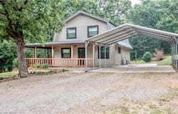 1000 Morgan LN, Muldrow, OK 74948
