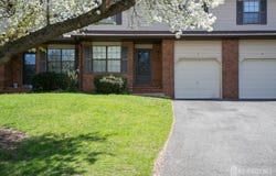 7 Cactus Court, Edison, NJ 08820