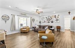 1301 W 4th Street, Cameron, MO 64429