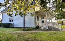 906 Monument, Monument, KS 67747