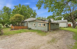 811 S 5th Street, Fairfield, IA 52556