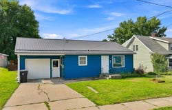 112 E 17TH STREET, Marshfield, WI 54449