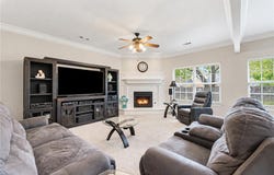 1638 Greystone Place, Springdale, AR 72762