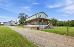 7410 SW 10th, Columbus, KS 66725