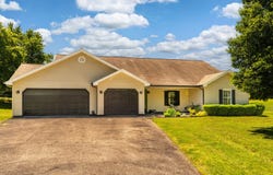 1437 Dogwood Road, Carbondale, IL 62901