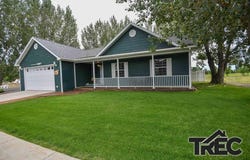 101 Sage Ave, Byron, WY 82412